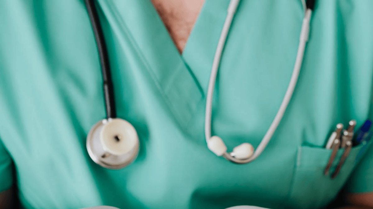 Healthcare costs for the self-employed in 2026: strategies for rising premiums